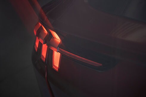 Conoce los faros traseros secuenciales equipados en Ford Mustang Mach-E 2025 y enamórate del diseño